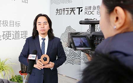 知行天下品牌策劃公司接受電視臺采訪